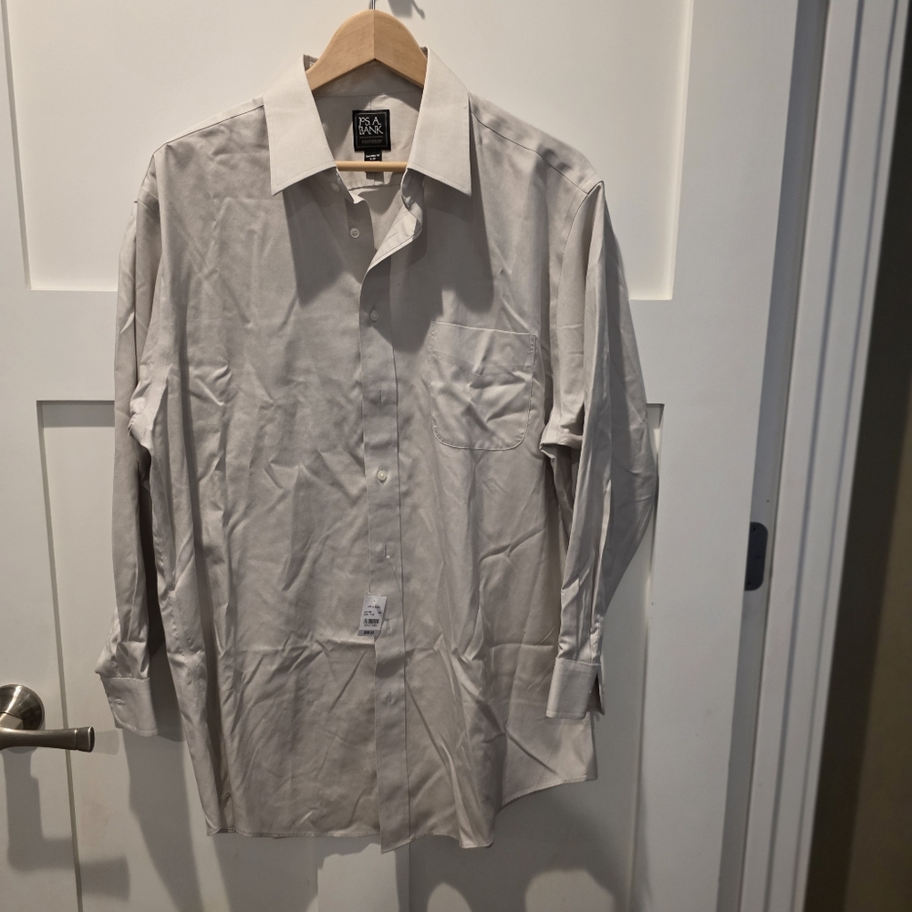 NWT Jos. A. Bank Traveler Button Down Shirt Light Gray Tailored Fit 17 33 Mens